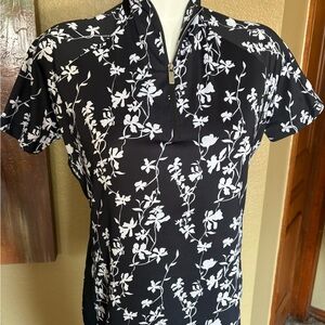 Tail White Label  Black and White Women's Golf 1/4 Zip